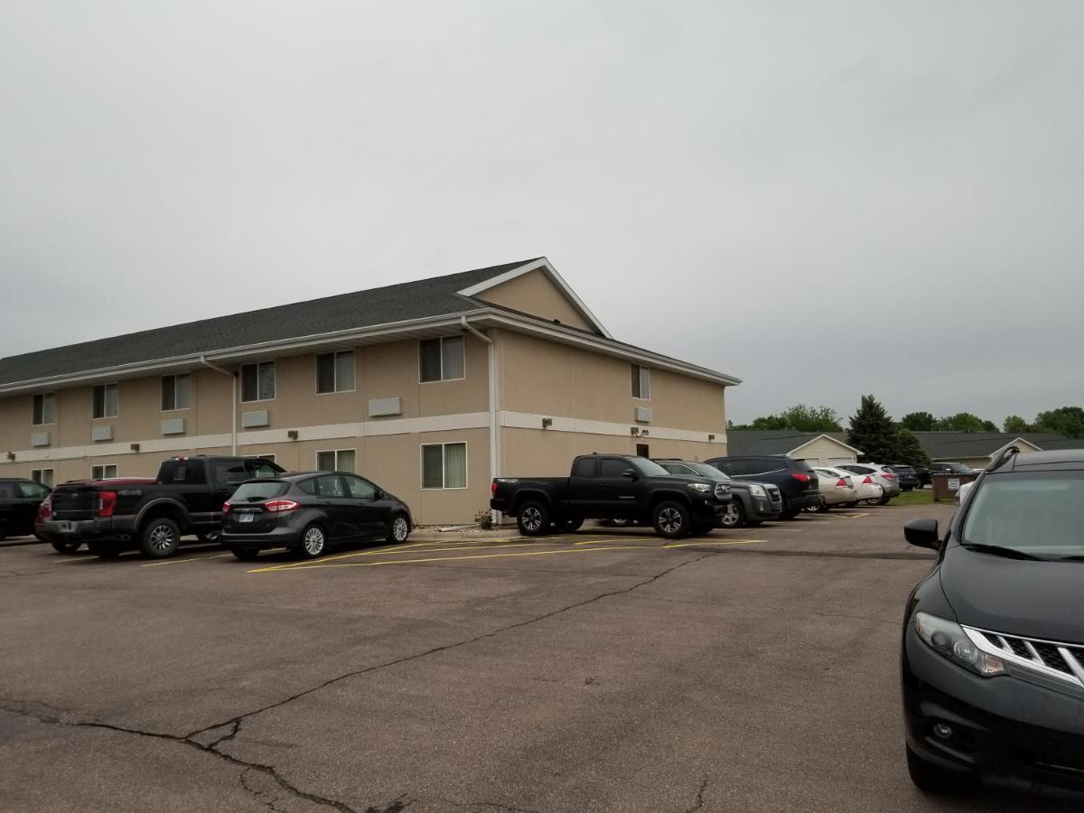 Bilmar Inn & Suites Dell Rapids Ngoại thất bức ảnh